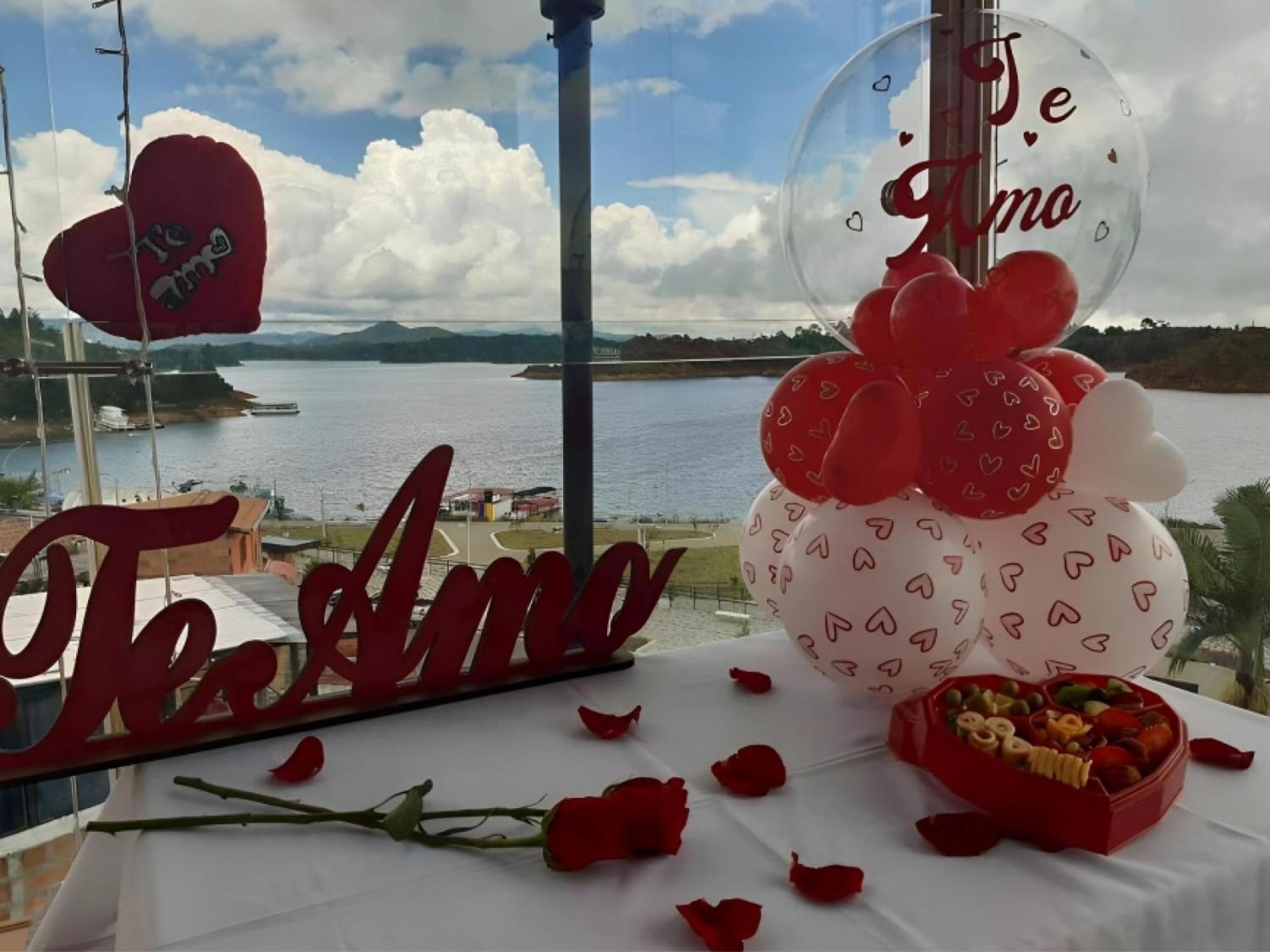 Hotel Guatatur Guatapé Εξωτερικό φωτογραφία