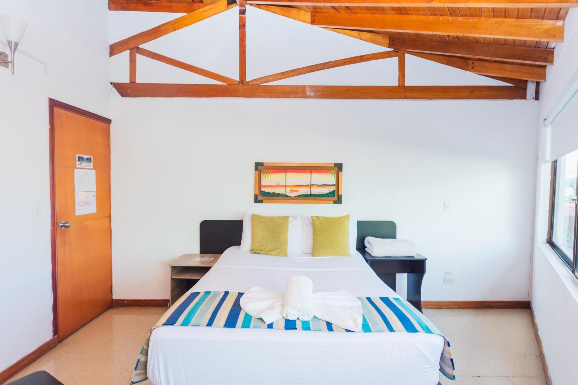 Hotel Guatatur Guatapé Εξωτερικό φωτογραφία