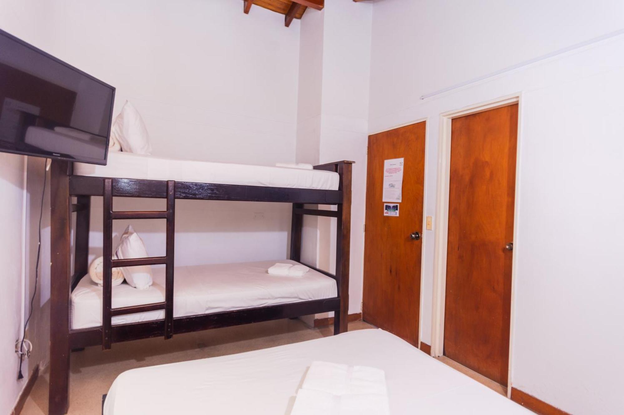 Hotel Guatatur Guatapé Εξωτερικό φωτογραφία