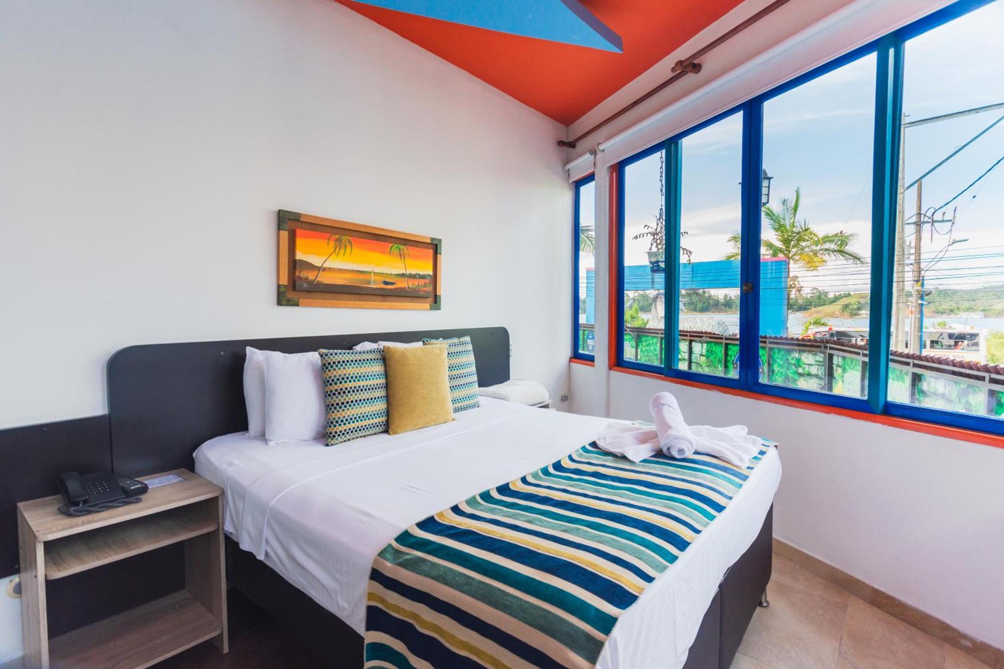 Hotel Guatatur Guatapé Εξωτερικό φωτογραφία